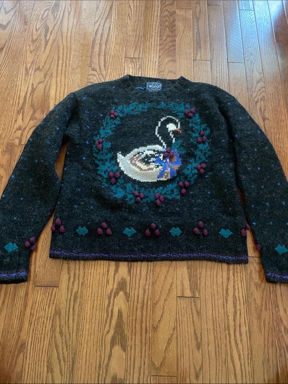 Woolrich Vintage Charcoal Gray Swan Crewneck Sweater Women’s Sz Medium
